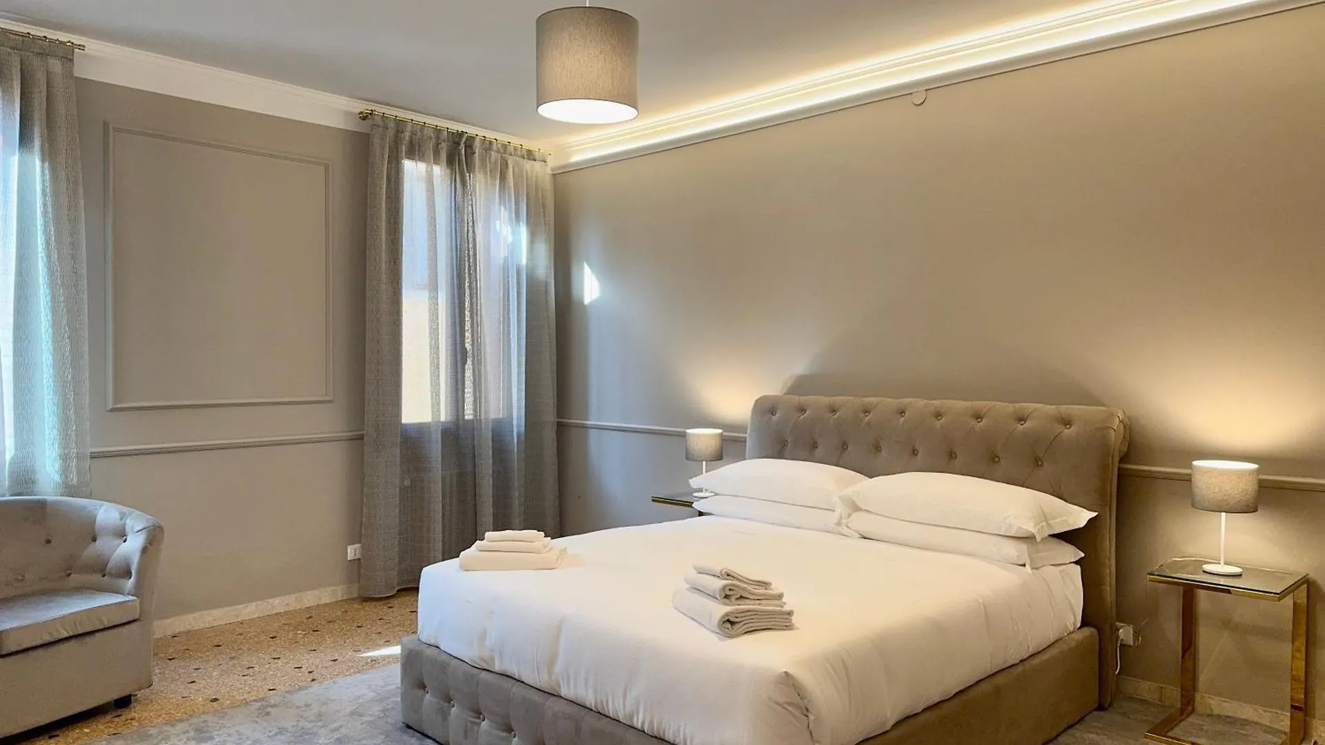 San Vio Palace Luxury Apartments Venezia Italia