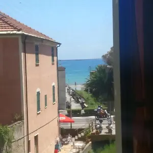 House Of Fly With Sea View, Front The Savona