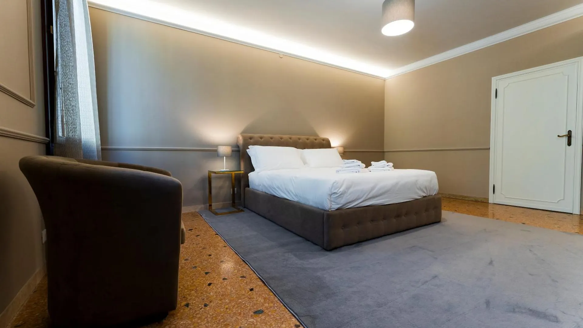 San Vio Palace Luxury Apartments 베니스