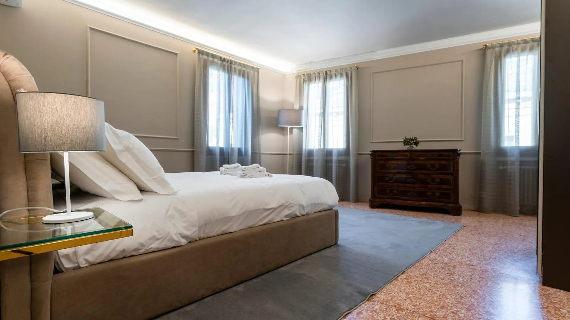 San Vio Palace Luxury Apartments Venecia 0*,  Italia